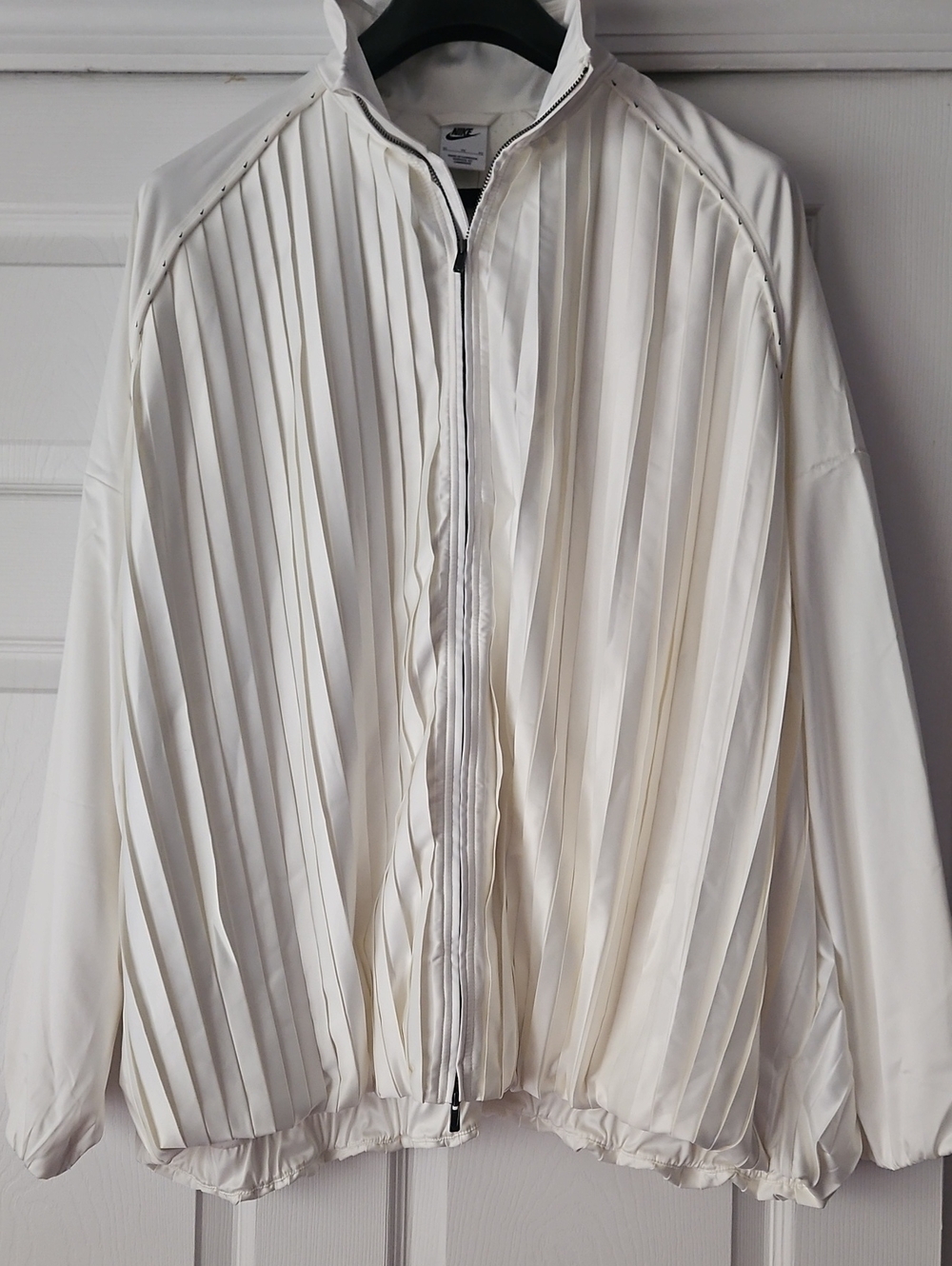 NIKE Pleated Lifestyle Track-Jacket